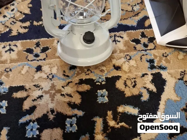 فانوس يضي في غاز وفي بطاريات
