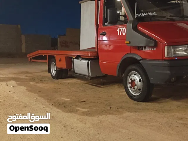 ساحبة لنقل السيارات
