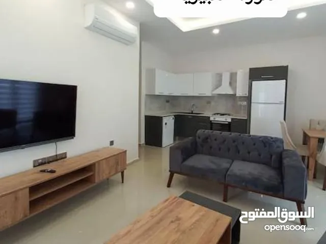 شقه جديده وحديثه قريبه من الخدمات