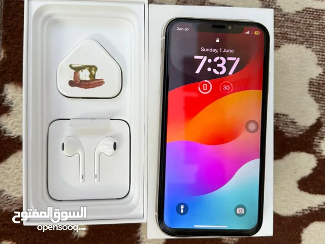 Apple iPhone 11 128 GB in Aqaba