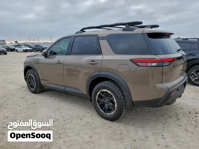 Used Nissan Pathfinder in Al Batinah