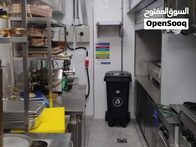 مطعم للبيع بمنطقه المركز التجارى العالمى