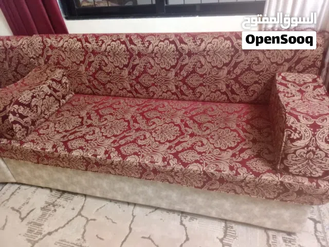 اثاث بحالة الوكالة