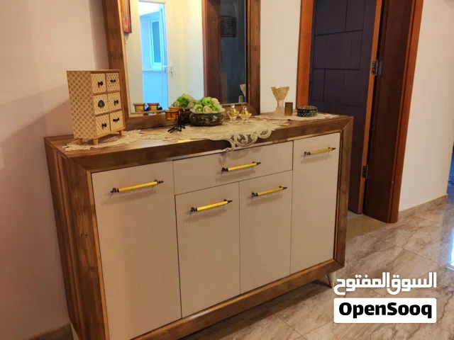 دولاب تخزين الأحذية باللون البيج