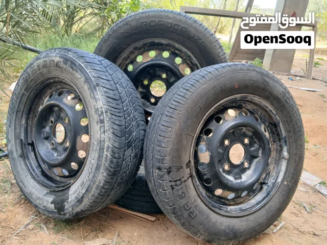 السلام عليكم  عجلتين 175\70\14 عجلتين 185/65/14