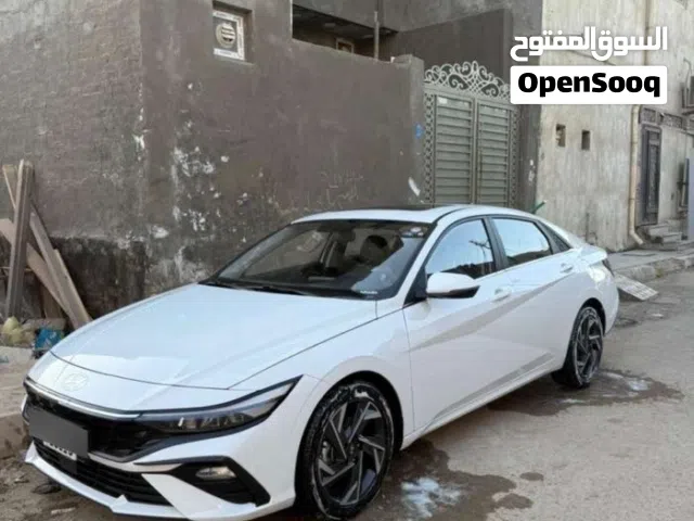 2025 هيونداي النترا GLS