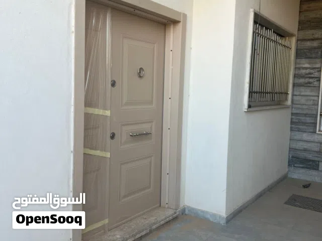 170 m2 More than 6 bedrooms Townhouse for Rent in Tripoli Tareeq Al-Mashtal