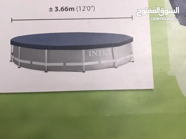حوض سباحة كبير عداد 10 افراد