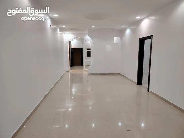 250 m2 More than 6 bedrooms Villa for Rent in Tabuk Al Masif