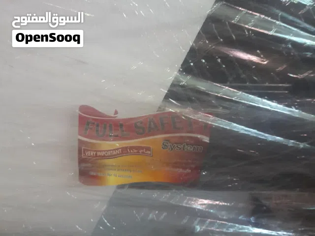 غاز يونيفرسال 5 عيون جديد مسكر مش مستعمل