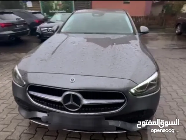 مرسيدس c180 موديل 2023 للبيع فابريكا بالكامل بدون خدش من المالك مباشرا بدون وسيط واستلام فوري