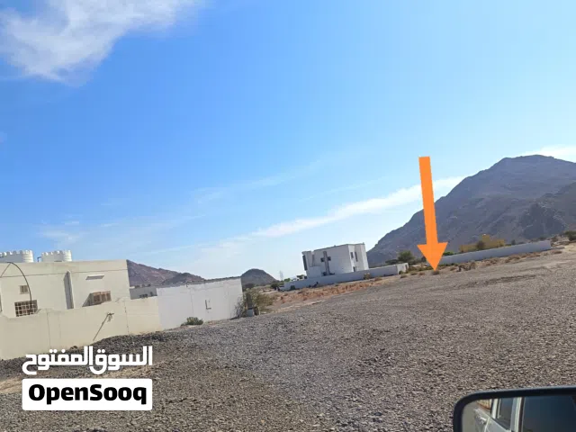 للبيع ارض ولاية نزوى حيل فرق السد خلف مجمع محاكم عدالها منازل جاهزه للبناء