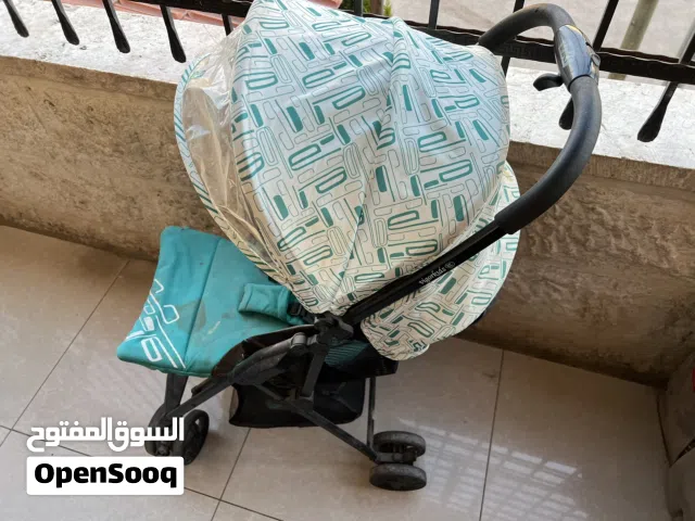 وعباية وألعاب أطفال