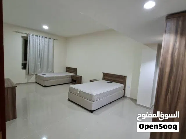 Excutive rooms available Male And Female fully furnished