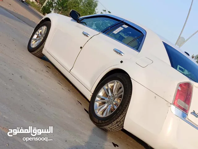 Used Chrysler 300 in Diyala