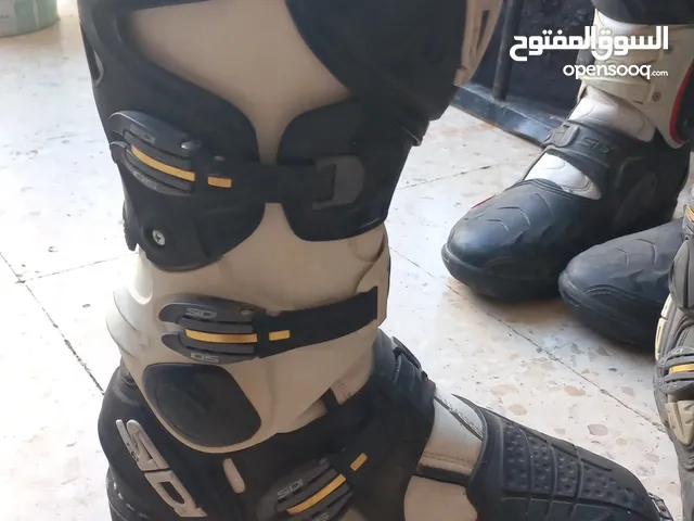 احذيه سيفتي