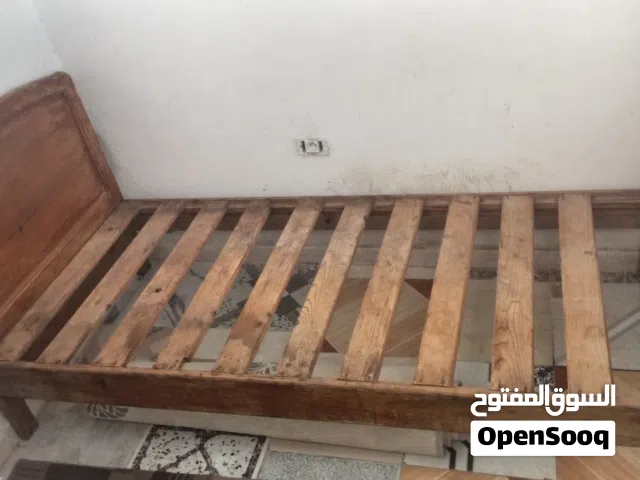 سرير مستعمل