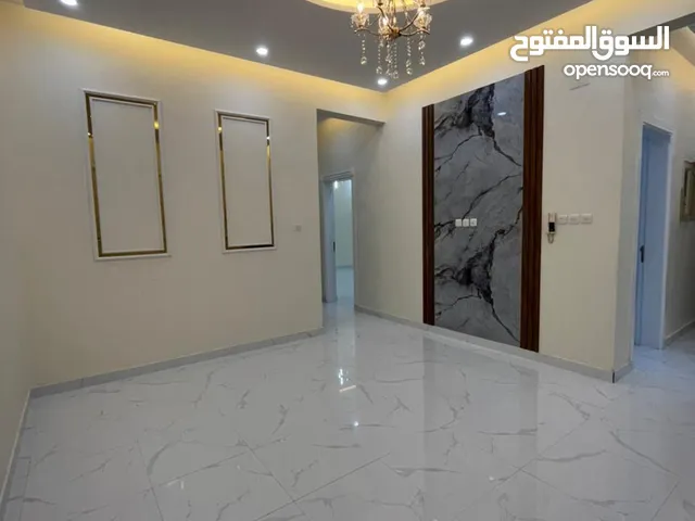 250 m2 4 Bedrooms Apartments for Rent in Tabuk Al Masif