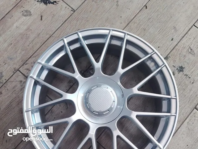 جنط مرسيدس للبيع او للبدل كوشوك وكاله وجنط في الكراتين
