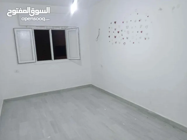 130 m2 3 Bedrooms Apartments for Rent in Tripoli Al-Serraj