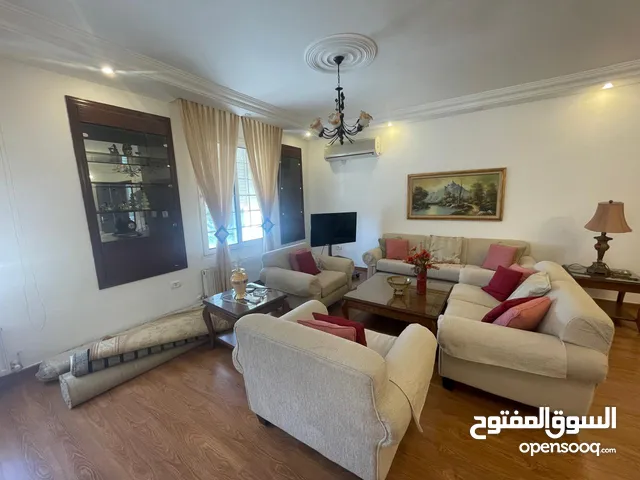 200 m2 3 Bedrooms Apartments for Rent in Amman Um Uthaiena