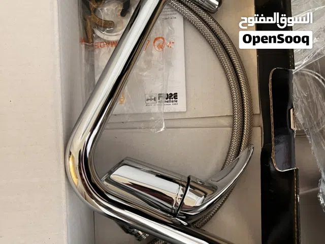 حنفية مطبخ إيطالية فاخرة جديدة بالكرتون السعر قابل للتفاوض