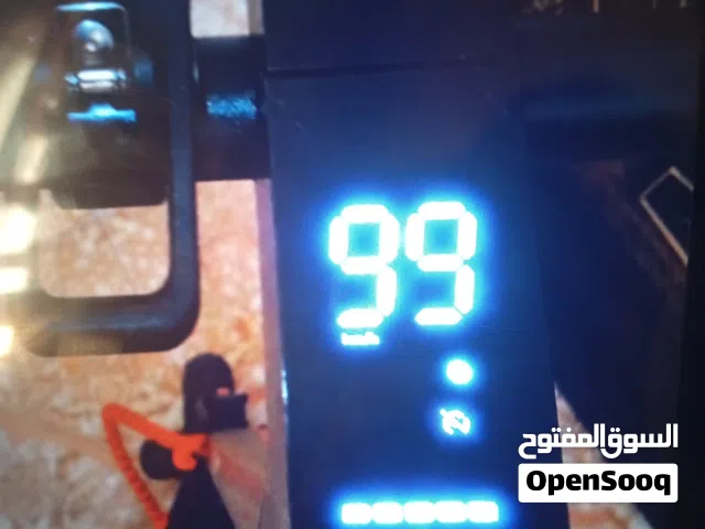 سكوتر حلو كأنه جديد ونضيف شوف الوصف عشان تعرف اكثر لانه مهم جدا راح يكون سعره60ريال