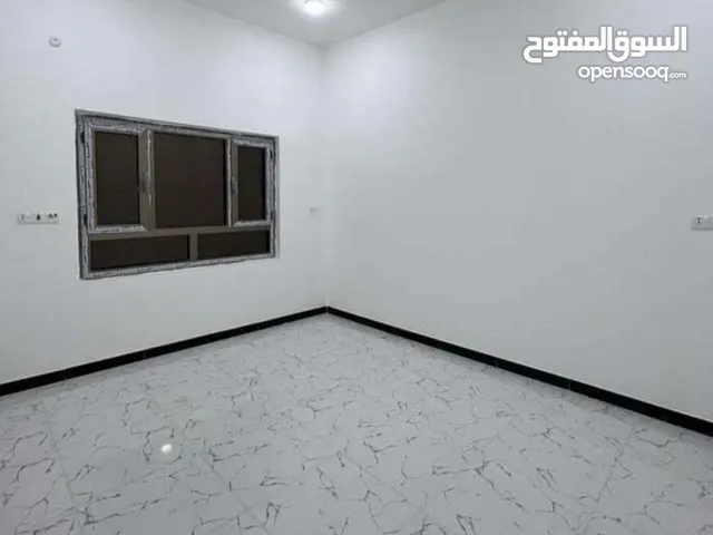277 m2 5 Bedrooms Townhouse for Rent in Basra Other