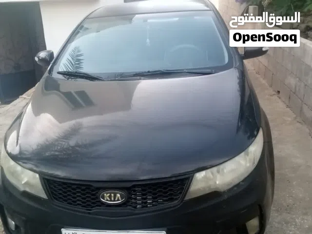 2011 كيا فورتي GT