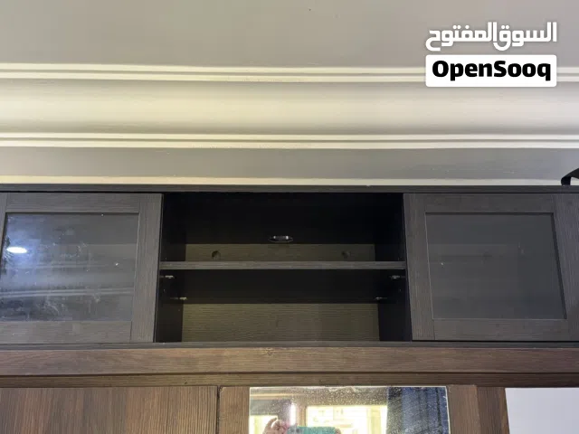 Tv table طاولة تلفزيون