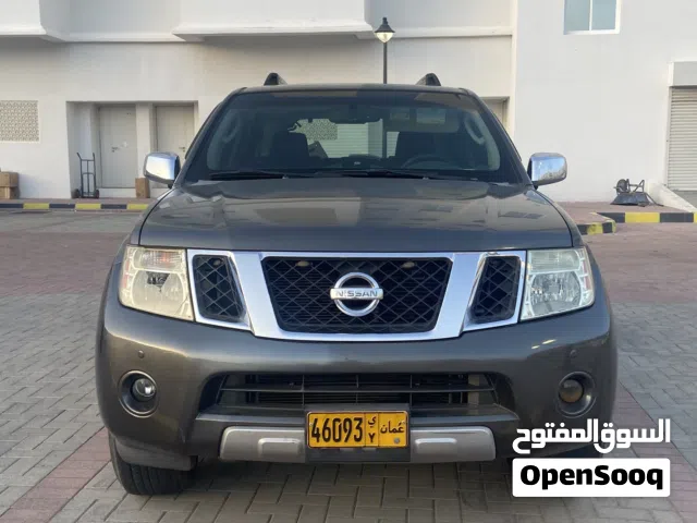 2008 نيسان باثفايندر XE