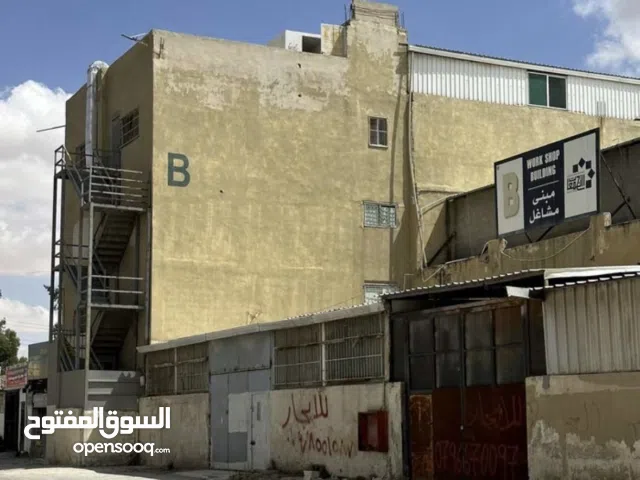 للبيع مجمع صناعات متوسطة فارغ داخل مدينة التجمعات الصناعية التنموية بالرقيم من المالك