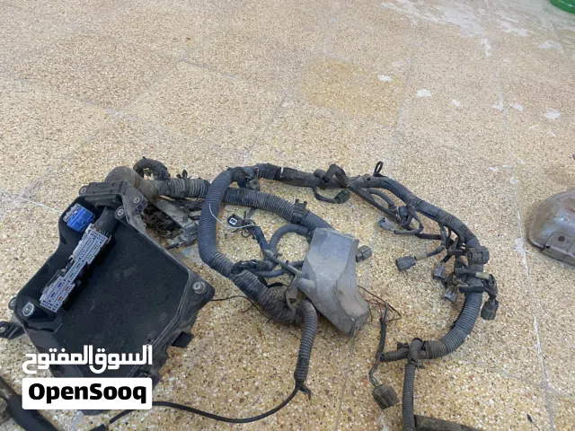 اغراض مستعمله قطع غيار نيسان صني بدي ياباني من 2005 إلى 2008 كما موضح في الصور