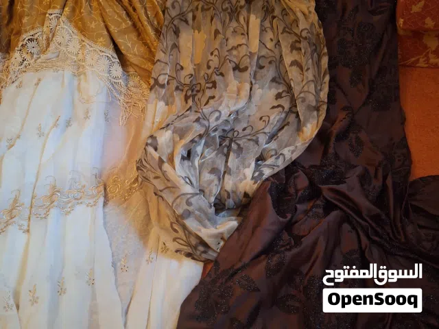 ستائر مستعملة للبيع