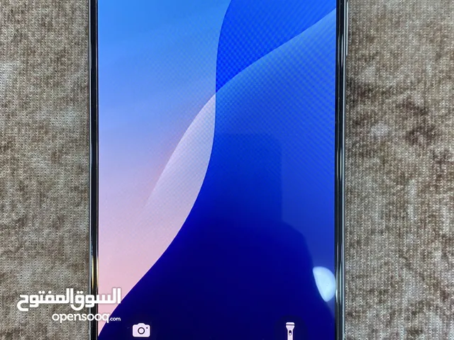 ايفون 15 بلس
