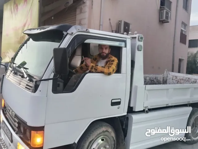 بليط معلم وصيانة عامة شامل المواد أو غير والاسعار تناسب الجميع إن شاء الله