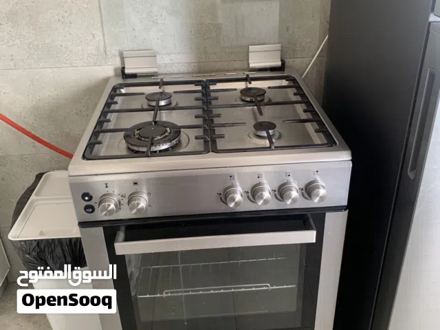 Hoover cooker with oven
