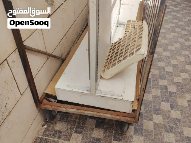 ديكور محل للبيع