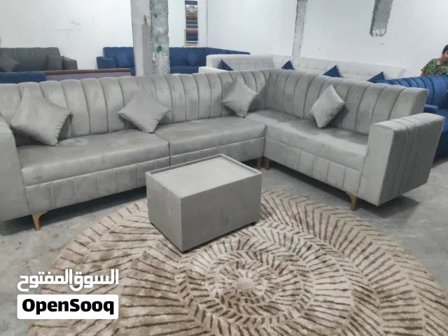 جلسه جديده مع طاولة وسط ومخاد