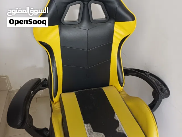 للبيع كرسي قيمنق حالته ممتازه شوي