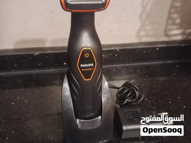 ماكينة حلاقه الجسم والاماكن الحساسه الرجال فيليبس Philips
