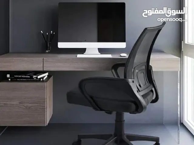 كرسي لون أسود شبكي الظهر بمقعد اسفنجي مريح لمكتبك أو لشركتك اطلبه على المضمون