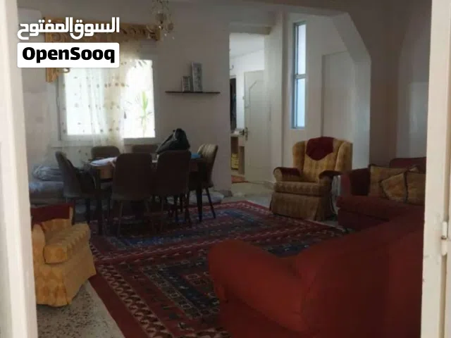 اثاث كامل واستعمال نظيف