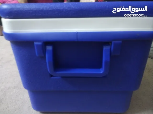 يعطيكو العافيه موجود صندوق ثلح ايس بكس بسعه 25 لتر استعمال اسبوع فقط جبته عشان اشتغل عليه وما اشتغلت