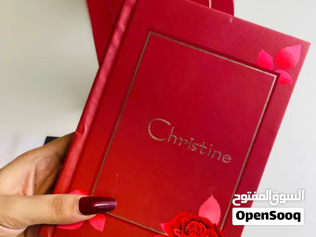 باليت كرستين الجديد ( دفتر الاحلام )  خماسي  يتكون من 24 لون آي شدو ومن 24 لون حمر يجننون