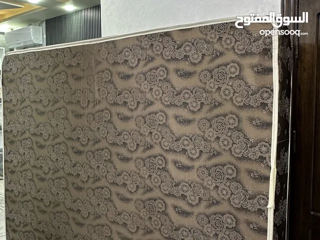 فرشة إسفنج للبيع