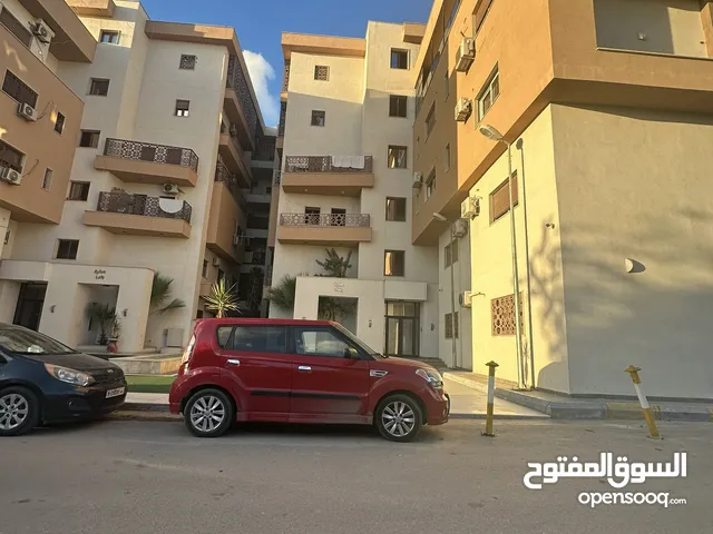 شقه ارضيه 5 نجوم