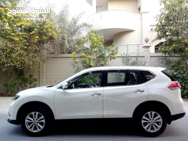 نيسان اكستريل xtrail 7 seat 2016