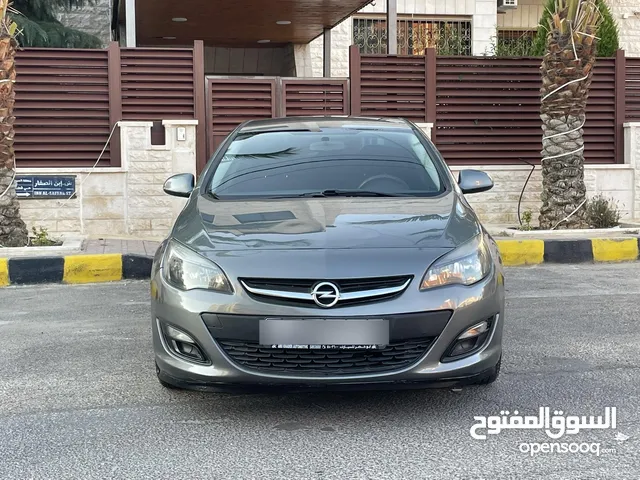 أوبل أسترا 2018 بحالة ممتازه فحص 7 جيــــــــــد للبيع