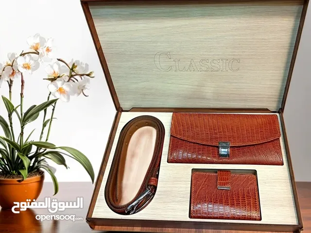 Women's Gift Set: Classic Leather Handbag, Belt, and Cardholder